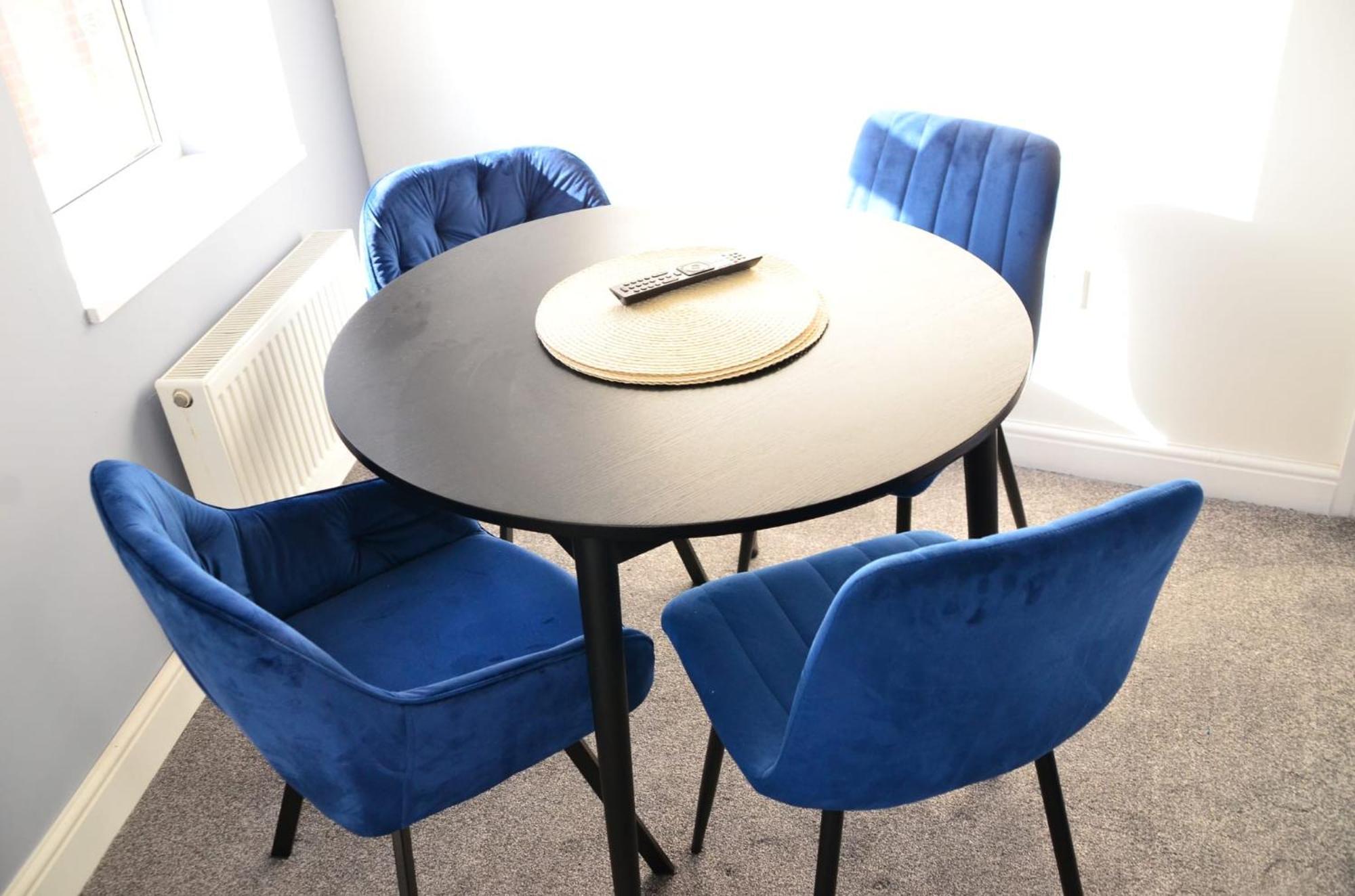 Blok 3 -Jacuzzi Suites, Apartment & Ensuite Rooms Blackpool Extérieur photo