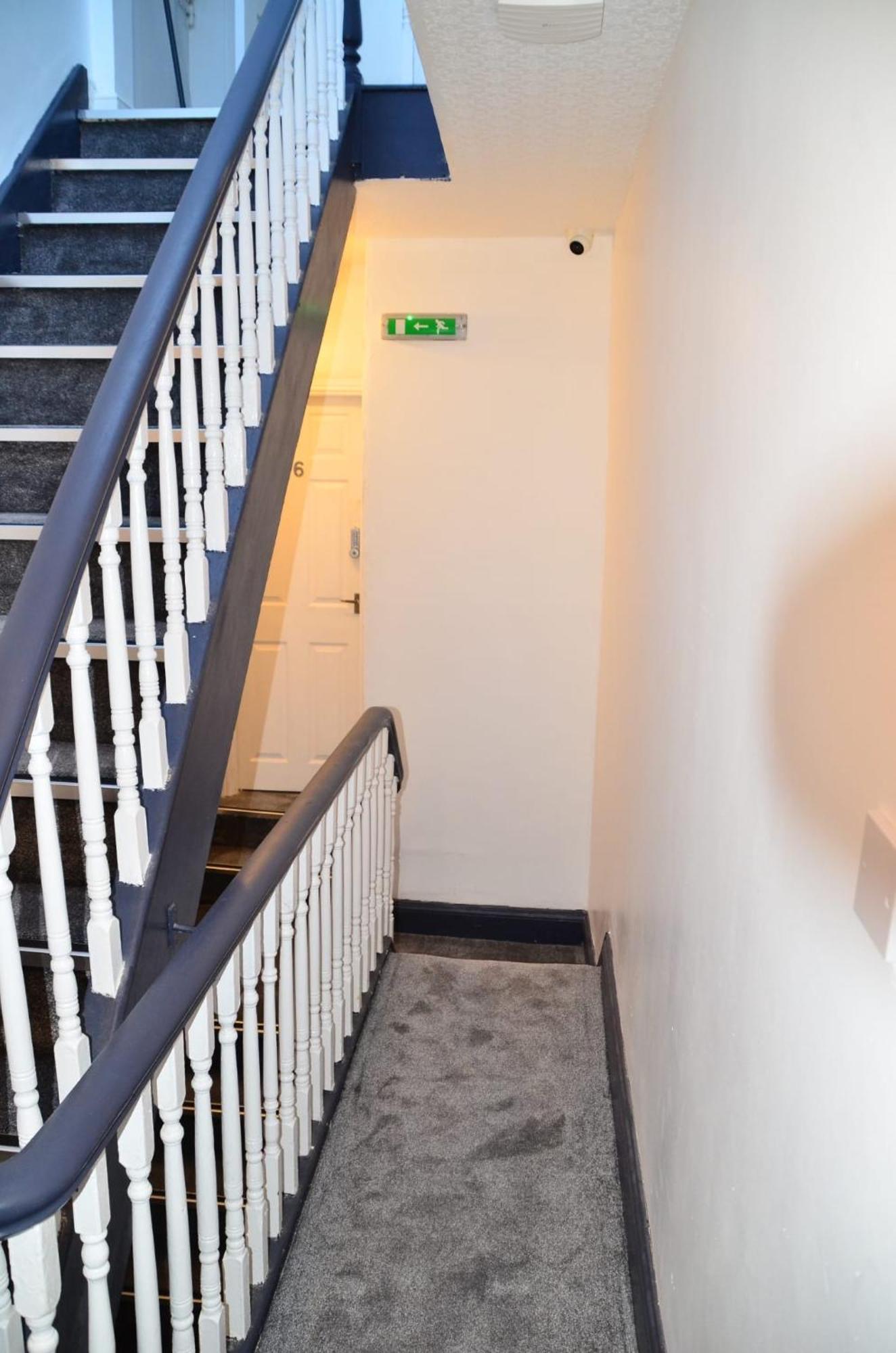 Blok 3 -Jacuzzi Suites, Apartment & Ensuite Rooms Blackpool Extérieur photo