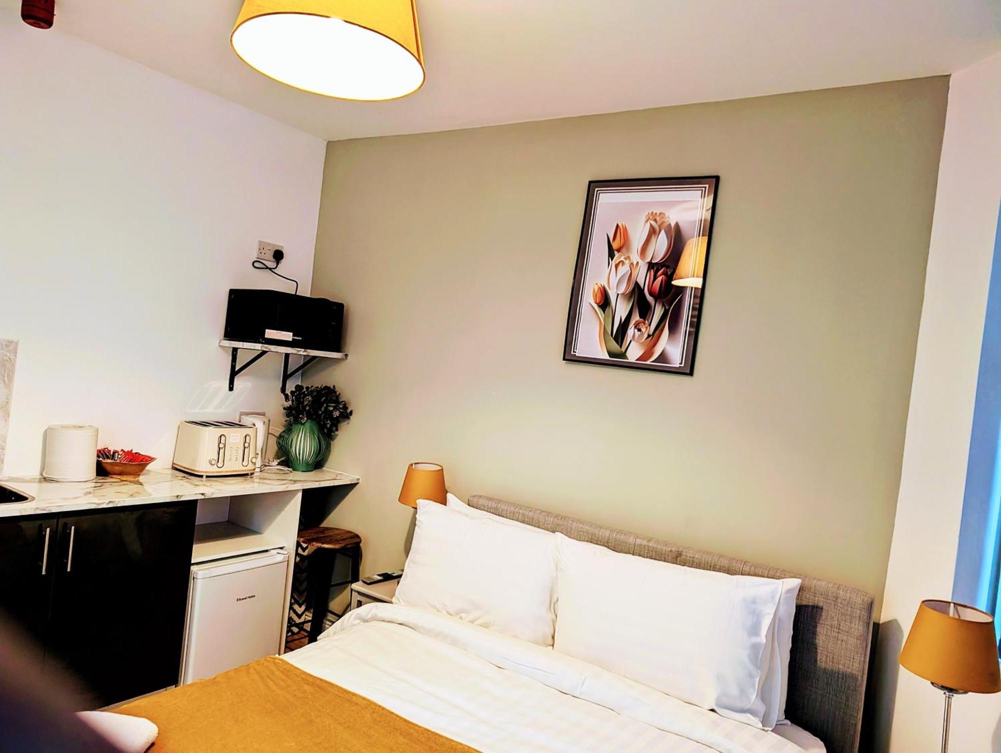 Blok 3 -Jacuzzi Suites, Apartment & Ensuite Rooms Blackpool Extérieur photo